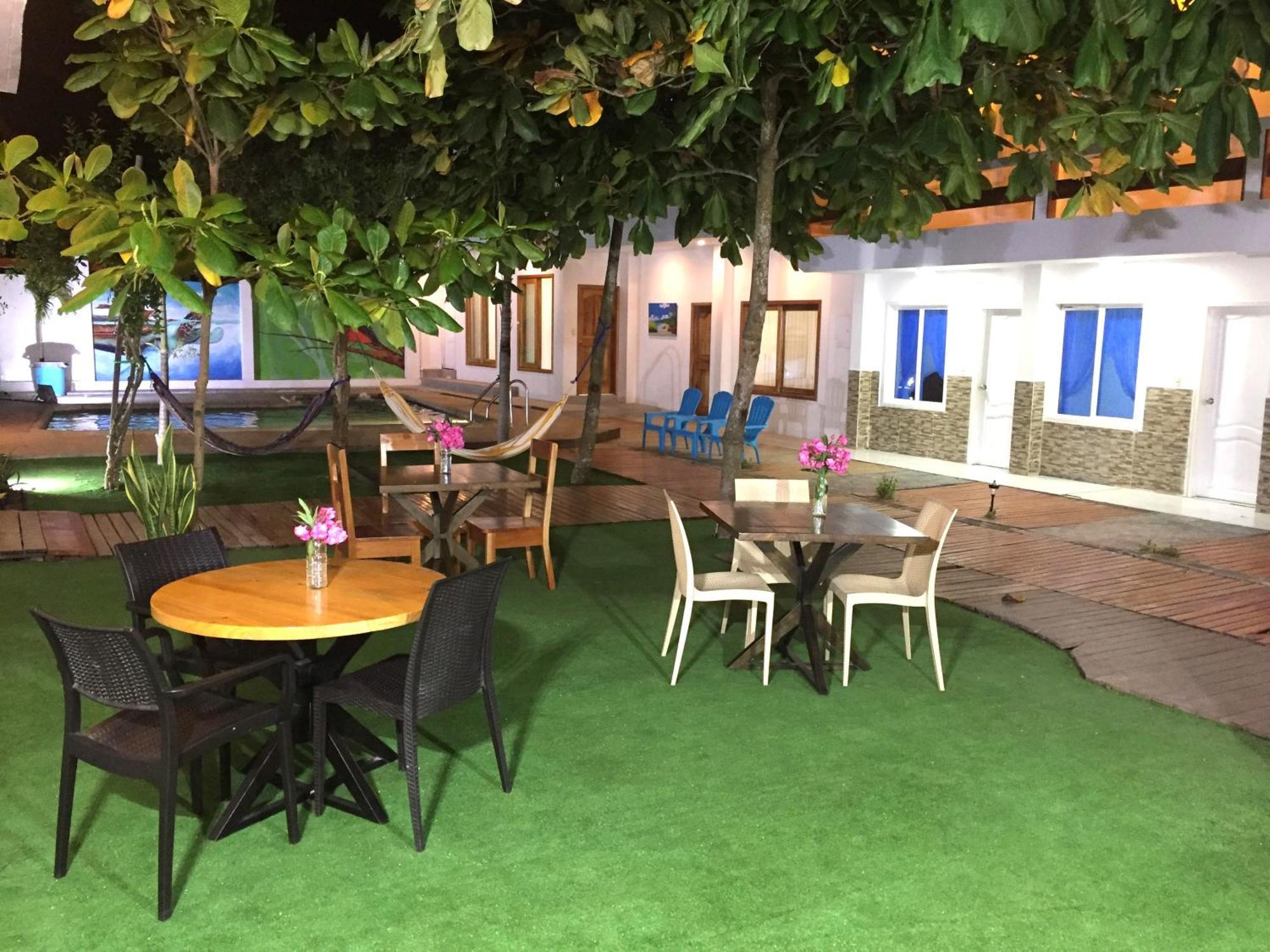 Galapagos Isabela Hotel Loja プエルト・ビジャミル エクステリア 写真
