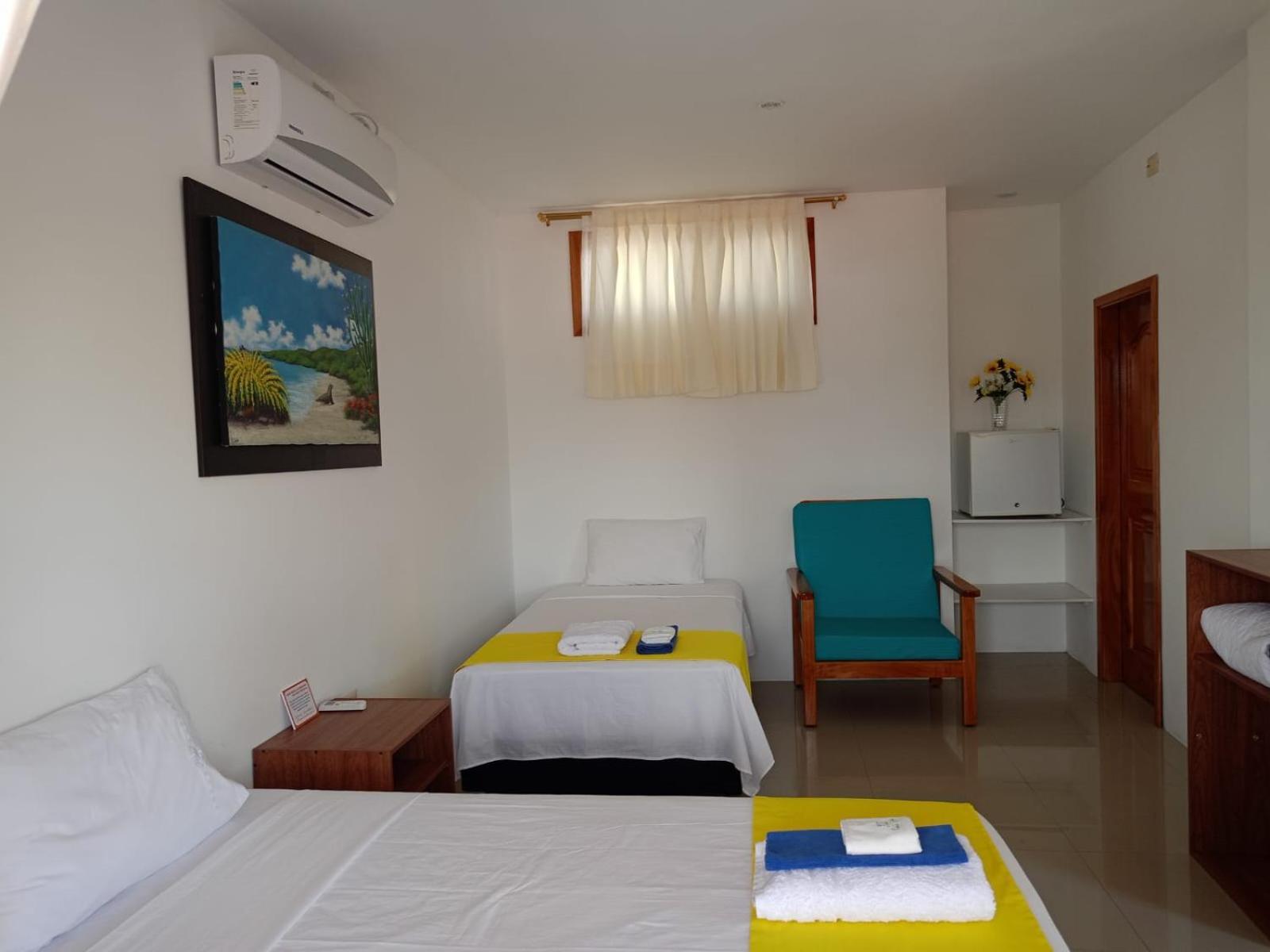Galapagos Isabela Hotel Loja プエルト・ビジャミル エクステリア 写真